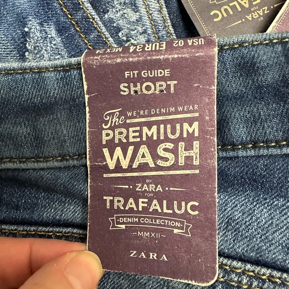 Zara Trafaluc Premium Wash Denim Mini Shorts NWT - Picture 4 of 4